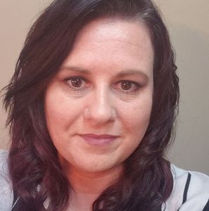 Meet your Posher, Carla